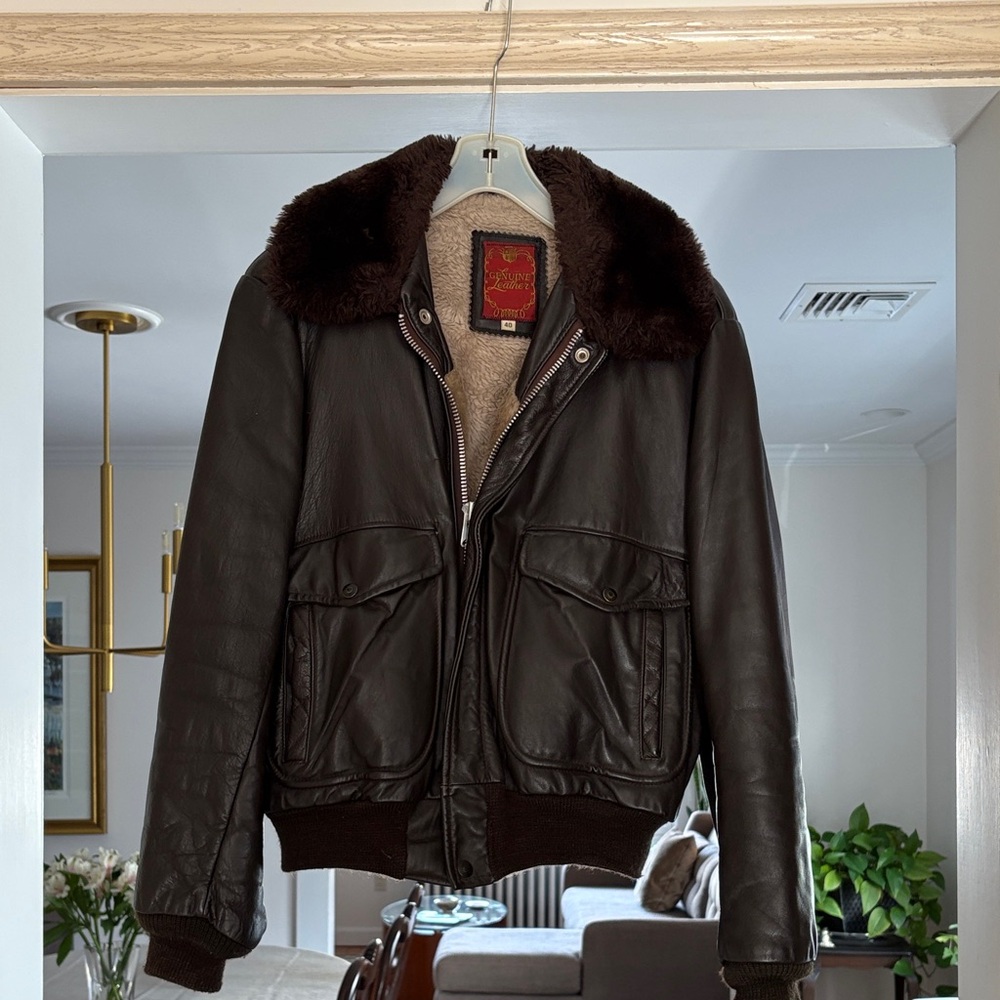 VINTAGE Men’s Brown Leather Jacket with Faux Fur Collar 🕶️⛄️